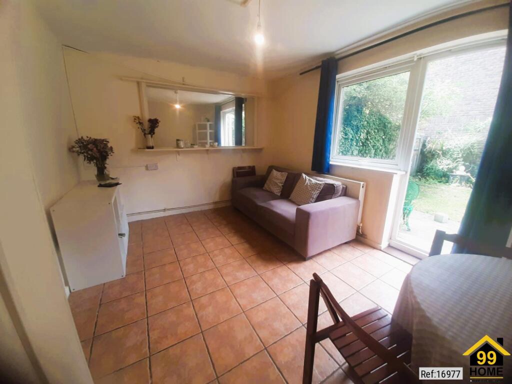 Apartment in London - More