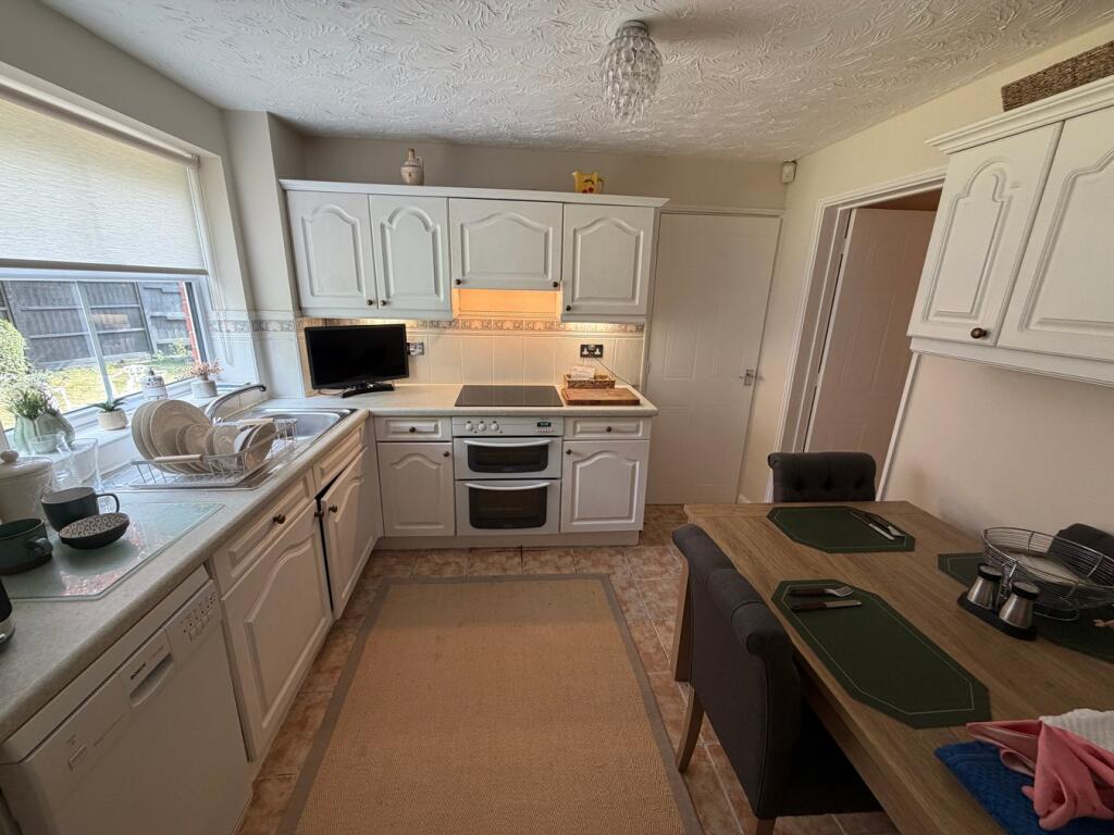 Longmeadow, Wootton, Northampton, NN4 photo 3
