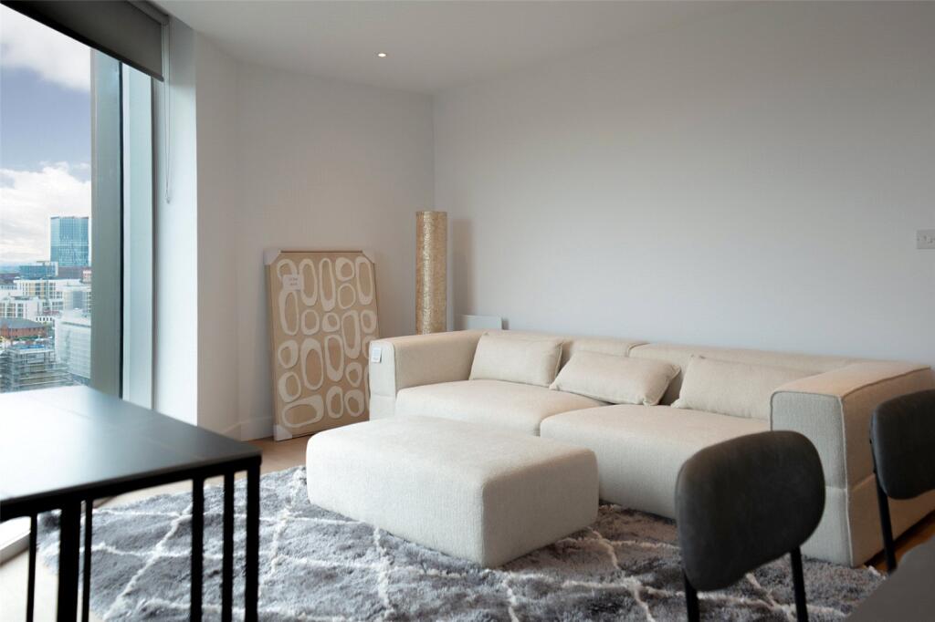Apartment in Manchester - View 4