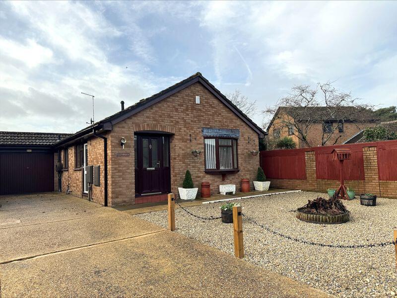2-bed house on Shaw Drive, Sandford, Wareham, £335,000