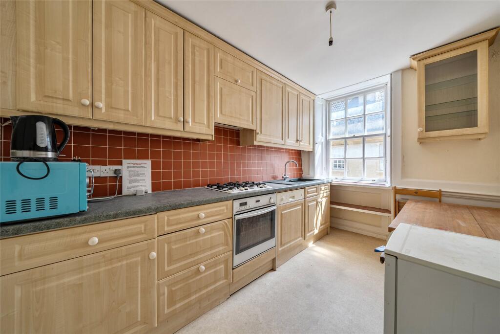 Apartment in Bath - View 4