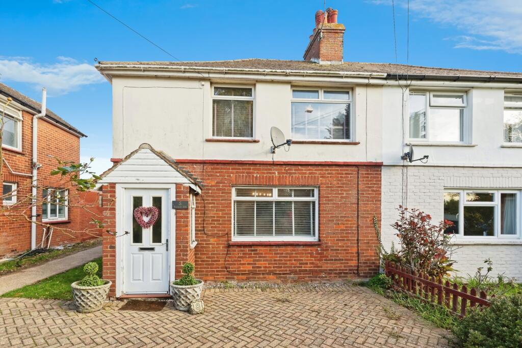 Main image of property: Keycol Hill, Bobbing, Sittingbourne, ME9