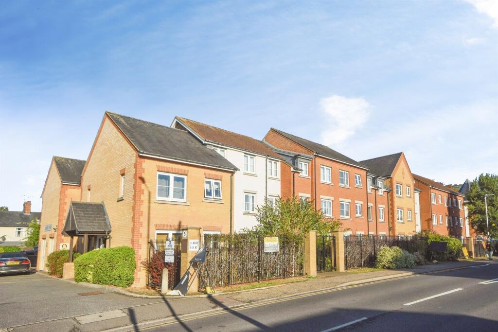 Main image of property: Railway Street, Braintree