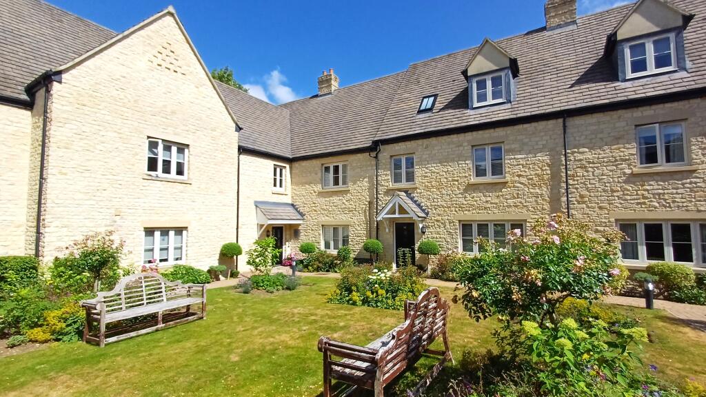 Main image of property: Penhurst Gardens, Chipping Norton, OX7