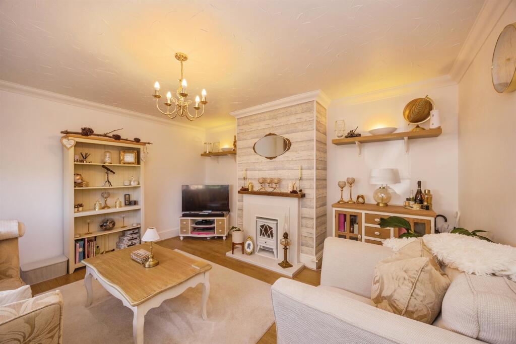 House in Havant, Hampshire - More