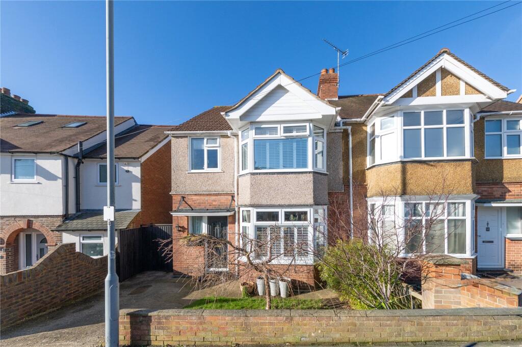 Main image of property: Rutland Crescent, Luton, Bedfordshire, LU2