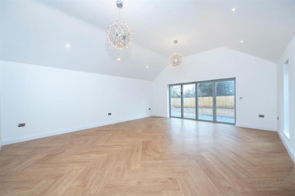 2 Horton Close, Elmhirst Road, Horncastle LN9 5FS photo 4