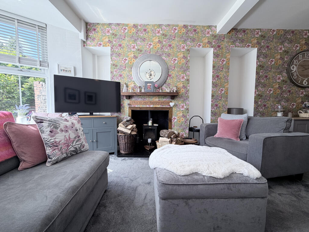 House in Rhondda Cynon Taf, Cymmer - View 4