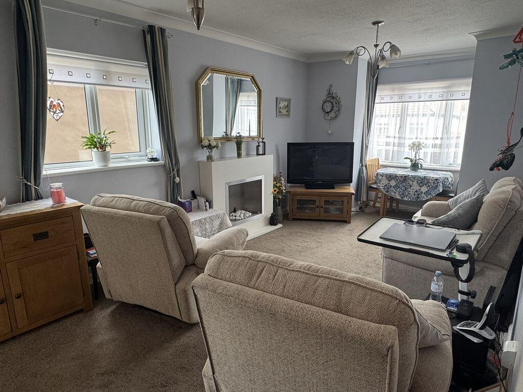 Apartment in Havant, South Hayling - View 4