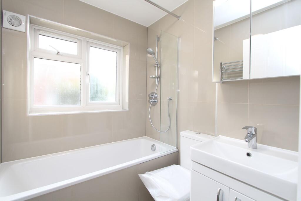 Apartment in Harrow - View 3