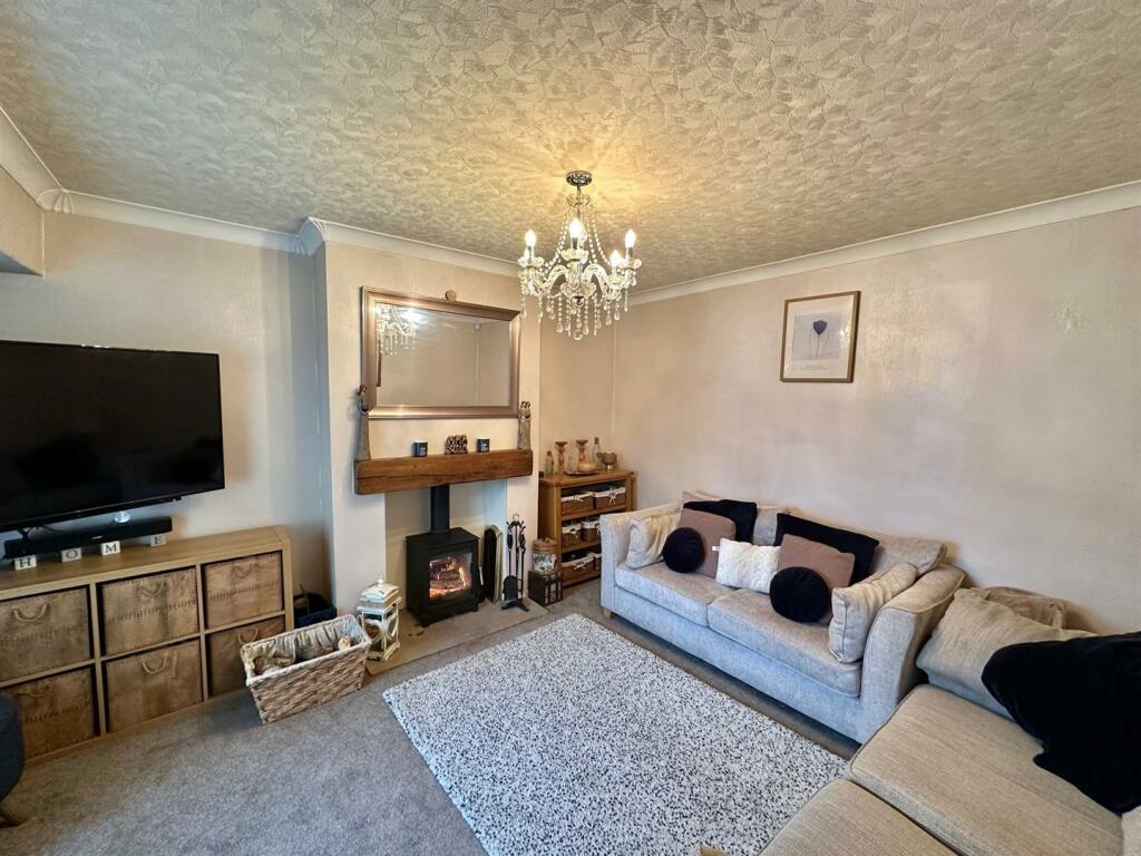 Main image of property: Berwick Avenue, Heckmondwike