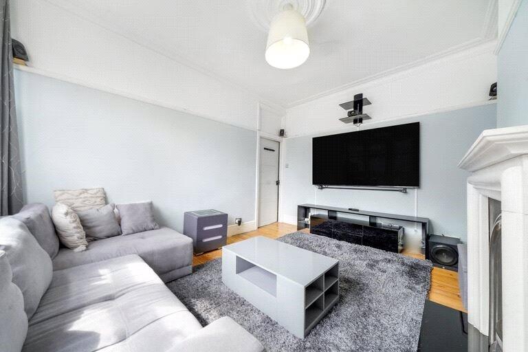 Apartment in Enfield - View 2