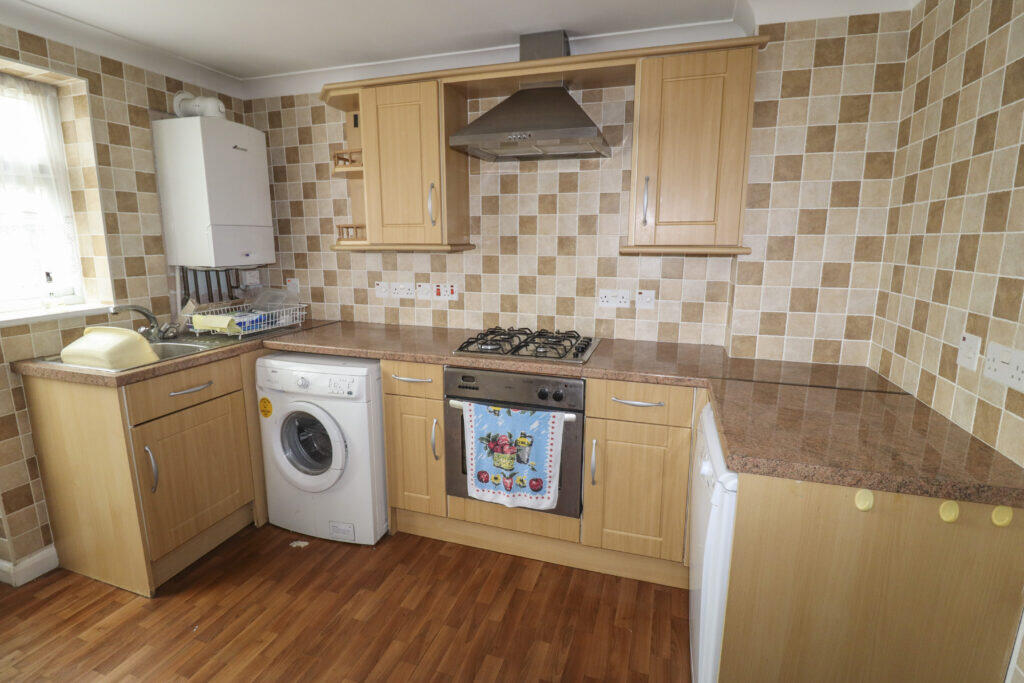 House in Hayling Island, Eastoke - More
