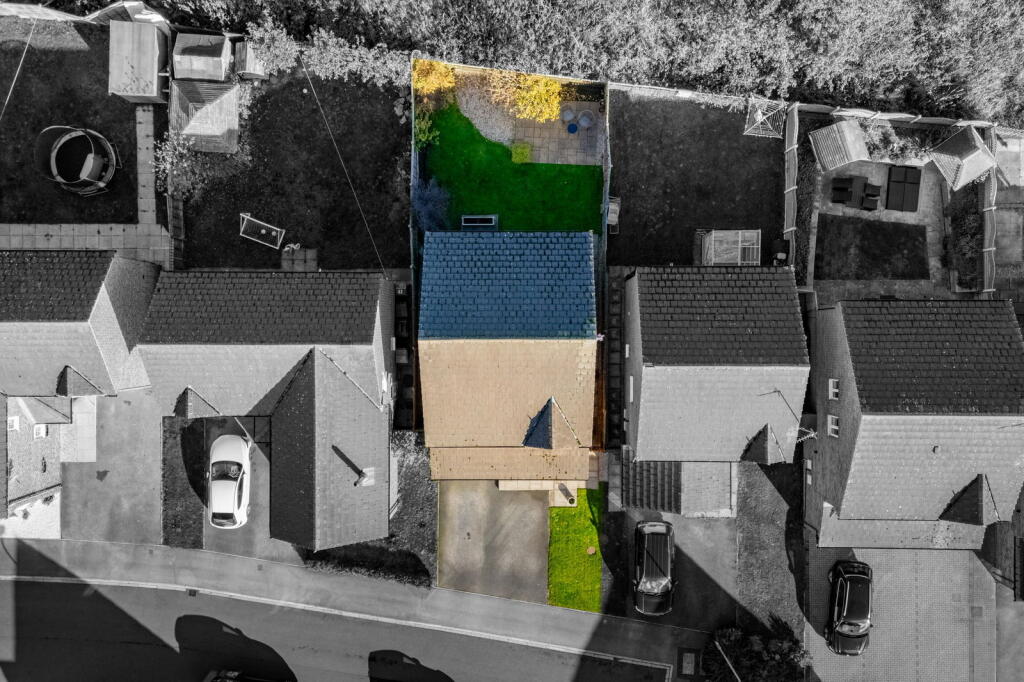 Sycamore Avenue, Eggborough, Goole, DN14 0WU photo 2