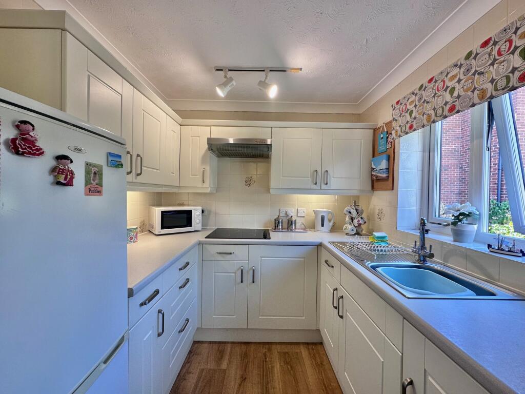 Apartment in Crewe - View 2