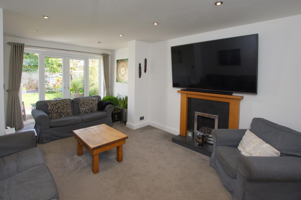 Agecroft Road, Northwich photo 2