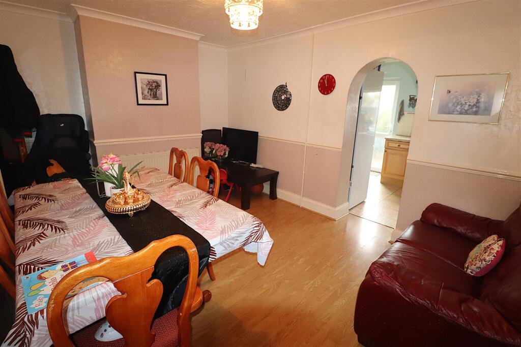 House in Gillingham, Medway - More