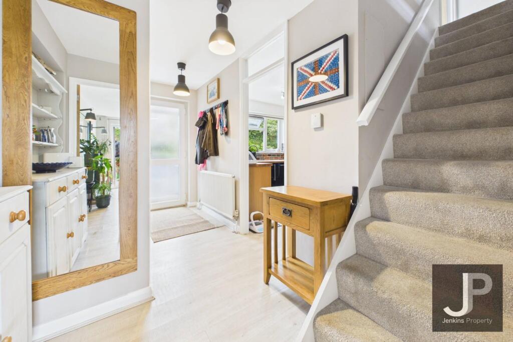 Pennyfields, Warley, Brentwood photo 4