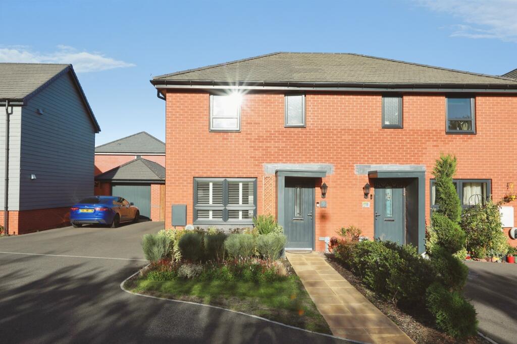 Main image of property: Harris Close, Upper Lighthorne, Leamington Spa