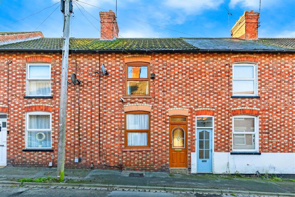 Main image of property: Grove Road, Rushden, Northants