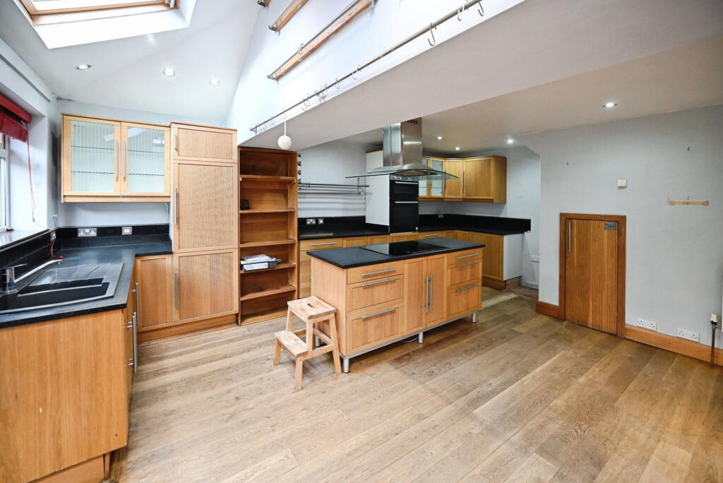 House in Rochester - View 2