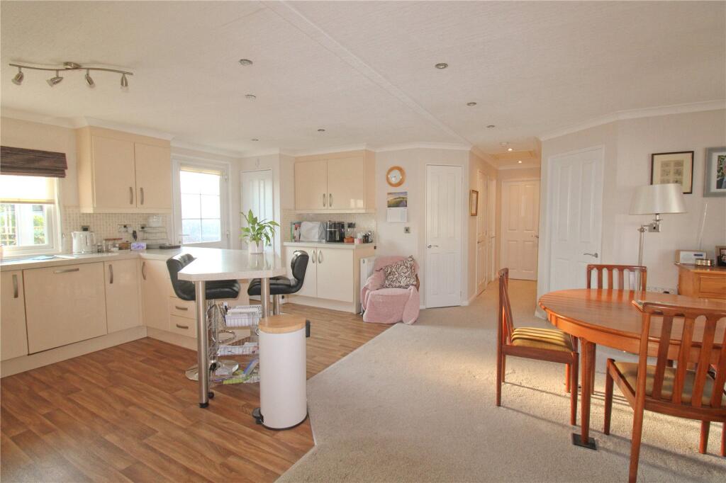 The Spinney, Trowbridge photo 2