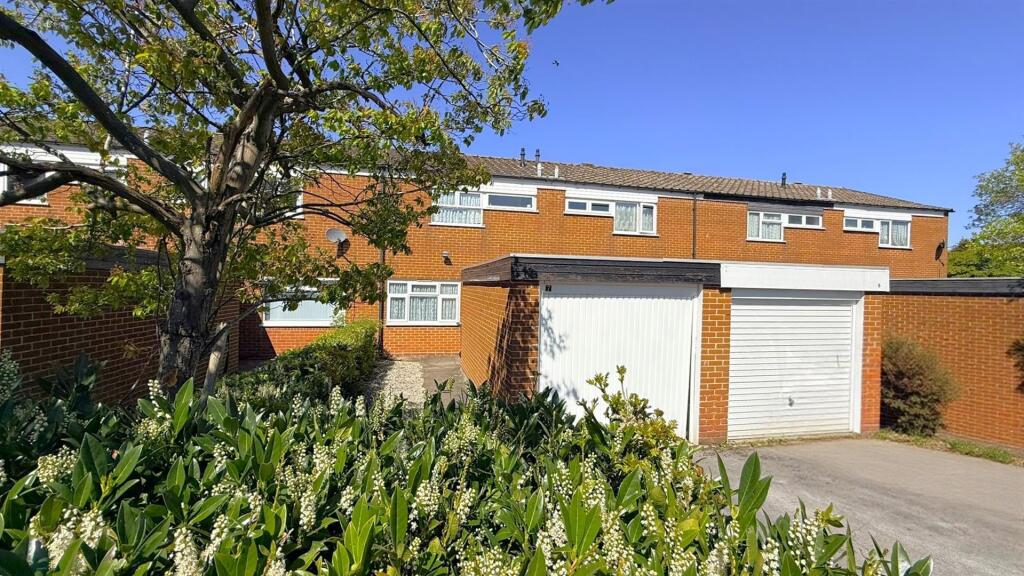 Main image of property: Chip Close, Birmingham