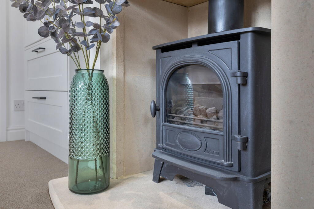 House in Doncaster, Rossington - View 4