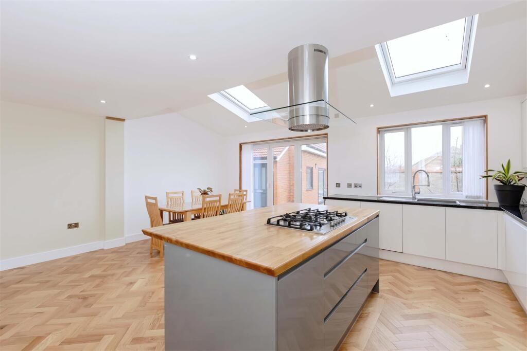 Brougham Road, Worthing photo 3