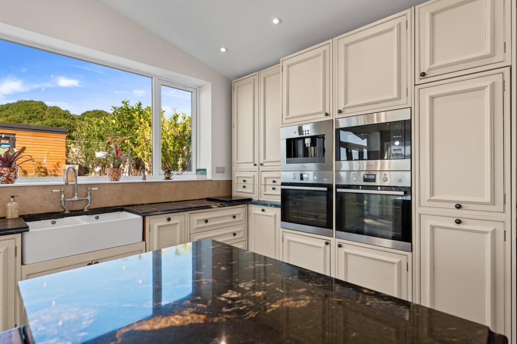 House in Stoke-on-Trent - View 5