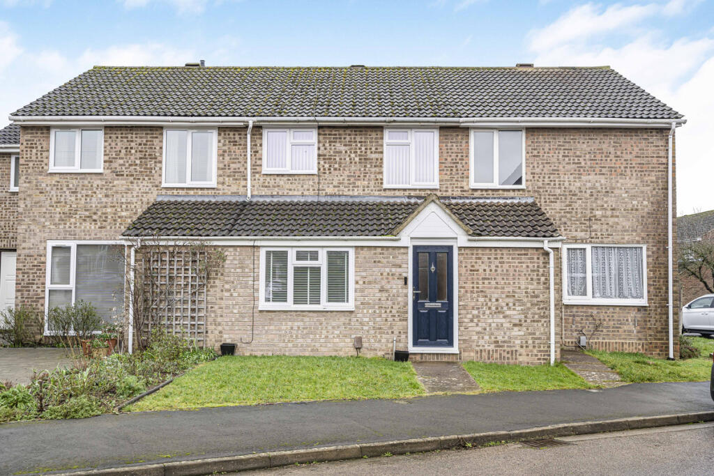 Main image of property: Roundham Close, Kidlington, OX5