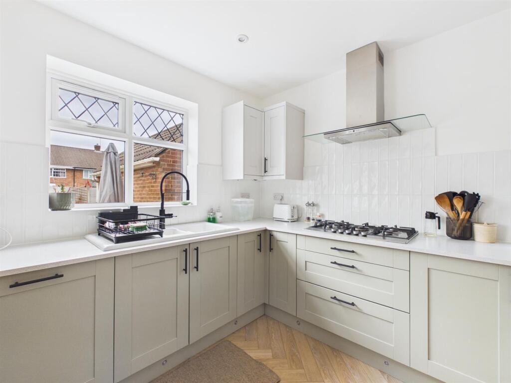 Buxton Drive, Mickleover, Derby photo 4