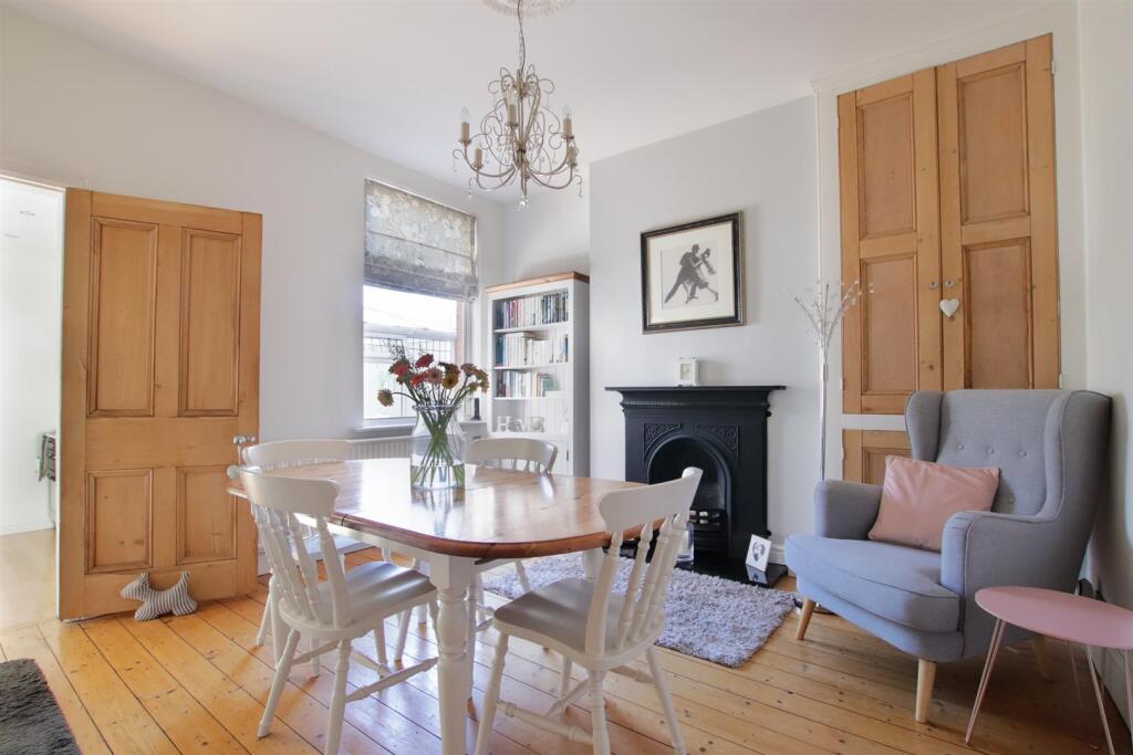 Heyes Lane, Timperley, Altrincham – pohled 4