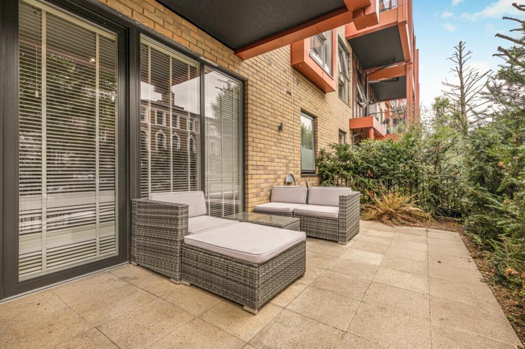 Apartment in London, City of Westminster - More