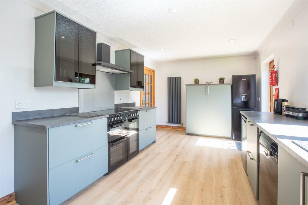 House in Benllech, Llanfair Mathafarn Eithaf - View 3