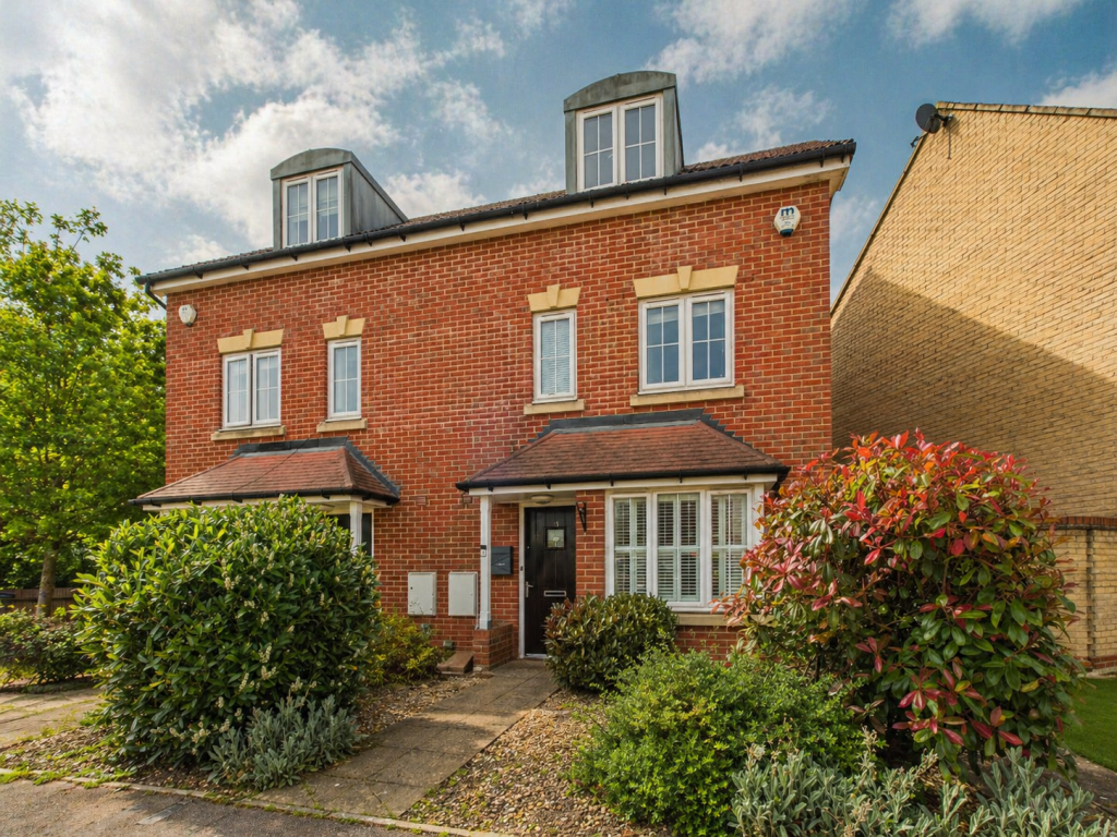 Main image of property: Bennet Canfield, Little Canfield, Dunmow, CM6 1YE