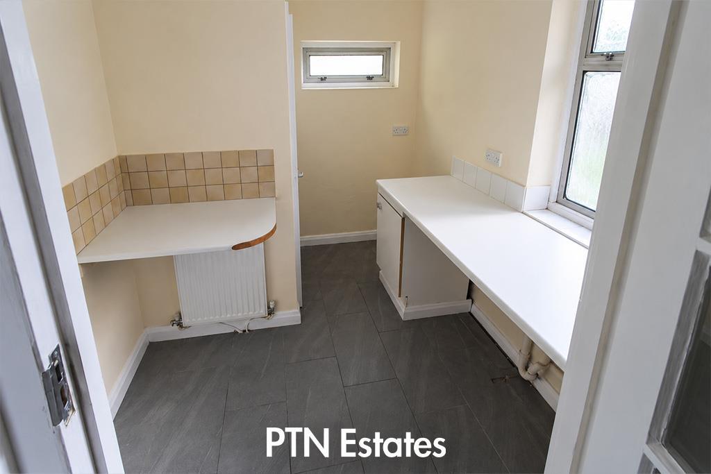 House in Dudley - View 5