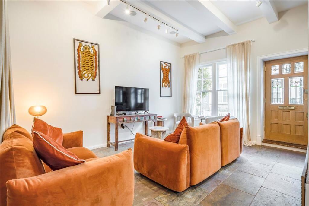 Main image of property: Petersham Place, South Kensington
