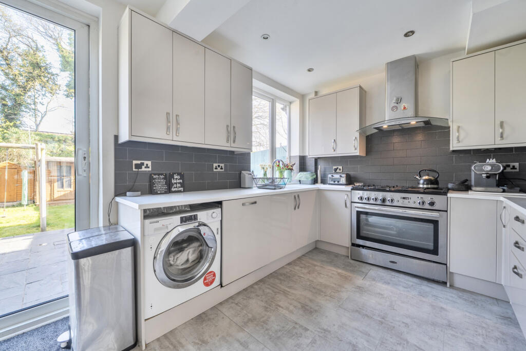 House in London - View 3