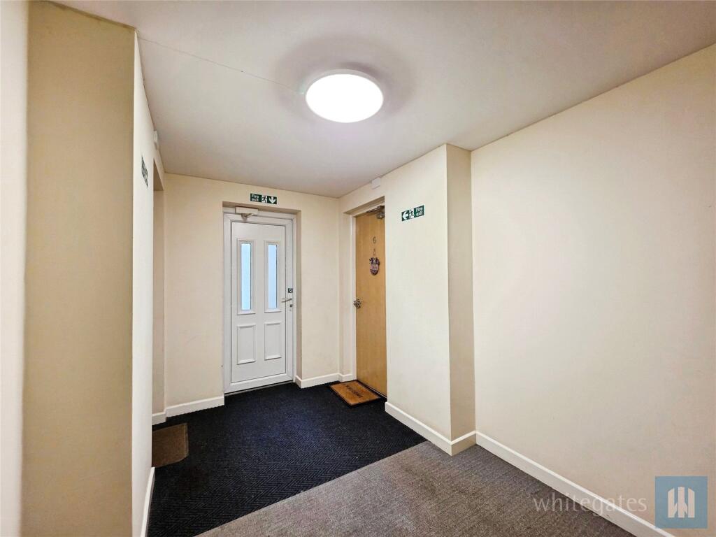 Apartment in Kirklees, West Yorkshire - More