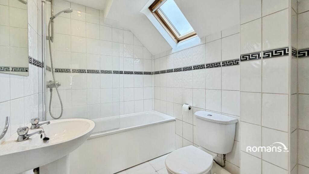 House in Basingstoke and Deane, Little Basing, Riverdene - More