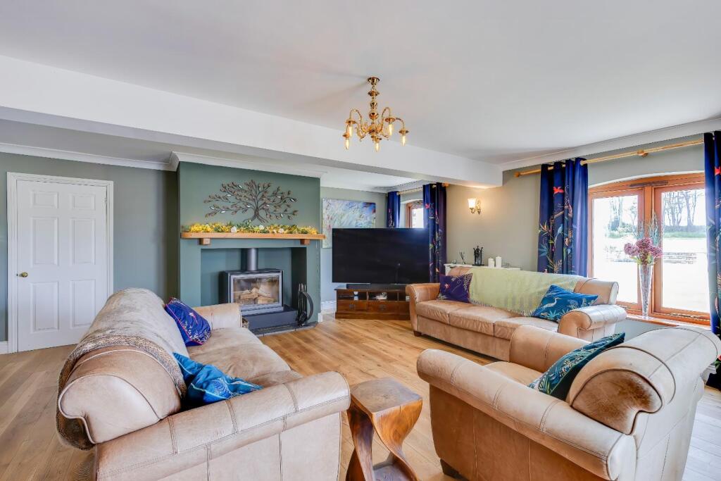 House in Vale of Glamorgan, St. Donats - View 3
