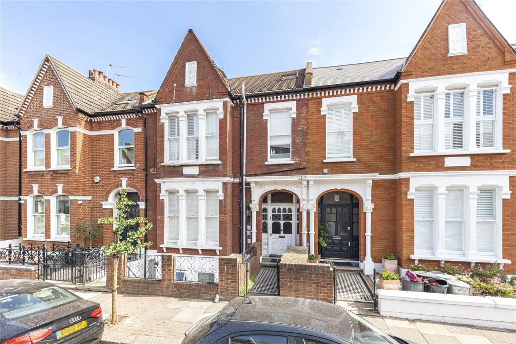 Main image of property: Drakefield Road, London, SW17