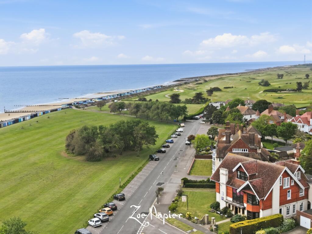 House in Frinton-on-Sea, Frinton and Walton - View 2
