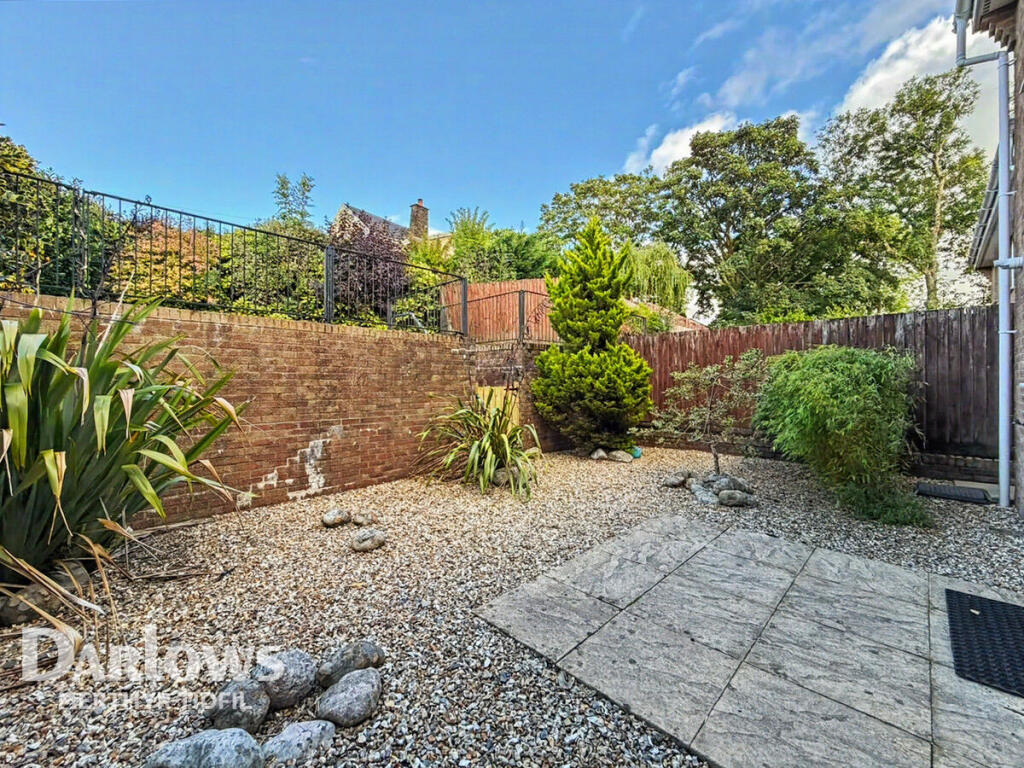 House in Merthyr Tydfil, Penyrheol, Town - View 5