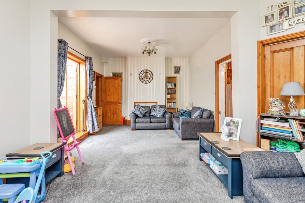 House in Tonbridge - View 3