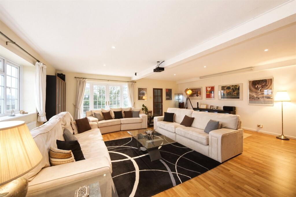 House in Bristol, Iron Acton - More