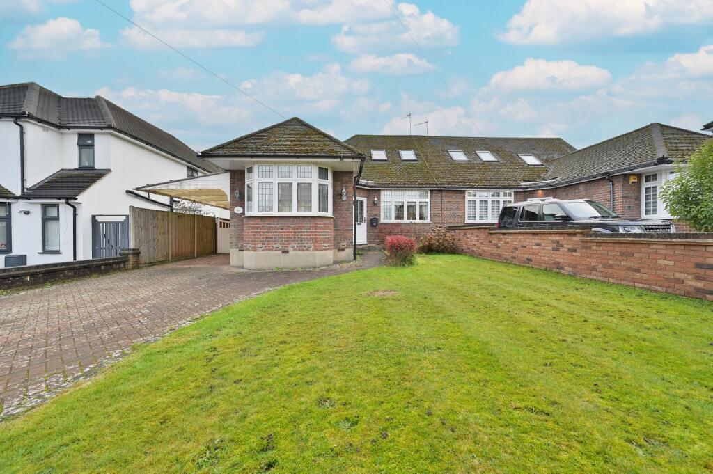 Main image of property: Bucknalls Lane, Watford, WD25