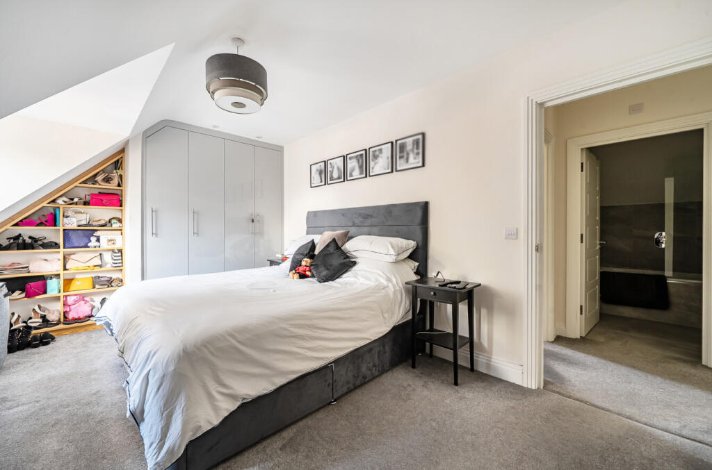 Apartment in Binfield, Amen Corner (North), Temple Park - View 5