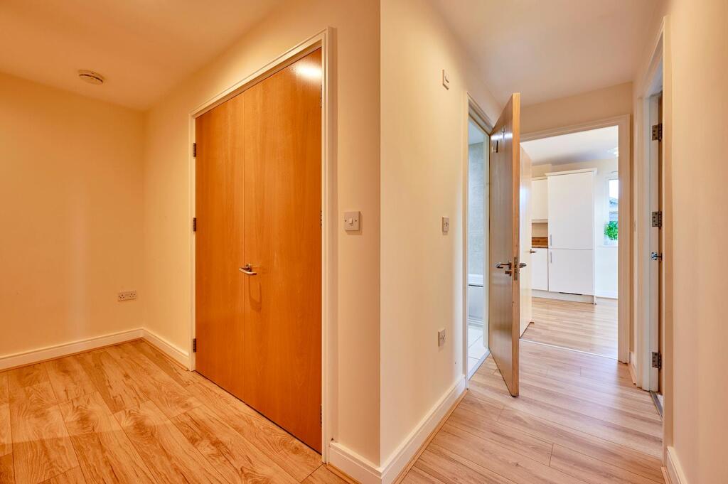 Central Bishop's Stortford photo 4
